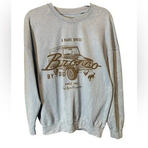 Ford Bronco “A Rare Breed” Graphic Crewneck Sweatshirt Men’s Large Light Blue